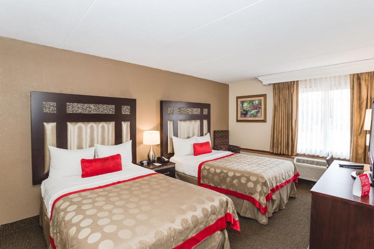 Ramada By Wyndham Plymouth Hotel & Conference Center Esterno foto
